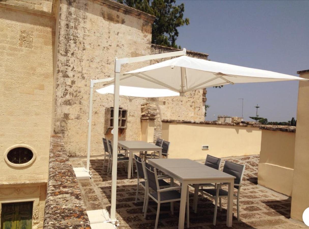 Palazzo De Carlo E Il Parco Dei 7 Pozzi Bed and Breakfast Λέτσε Εξωτερικό φωτογραφία