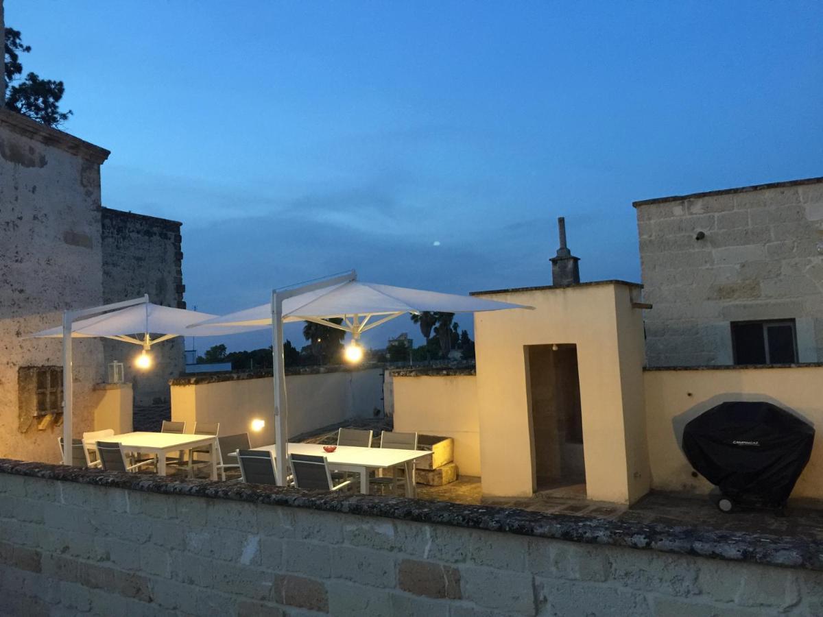 Palazzo De Carlo E Il Parco Dei 7 Pozzi Bed and Breakfast Λέτσε Εξωτερικό φωτογραφία