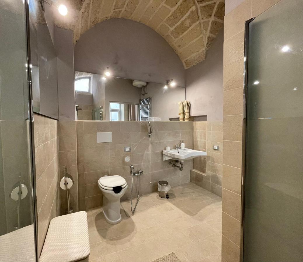 Palazzo De Carlo E Il Parco Dei 7 Pozzi Bed and Breakfast Λέτσε Εξωτερικό φωτογραφία