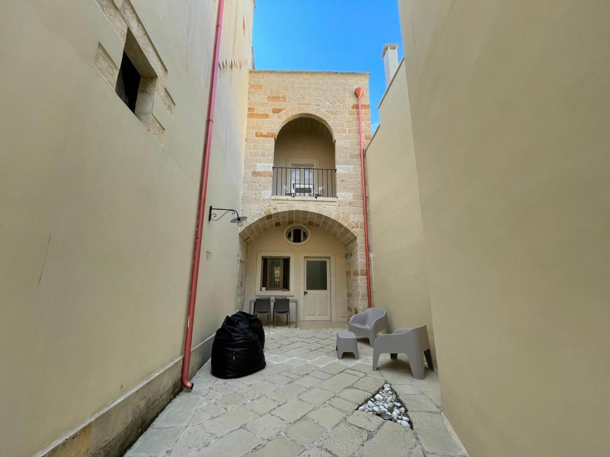 Palazzo De Carlo E Il Parco Dei 7 Pozzi Bed and Breakfast Λέτσε Εξωτερικό φωτογραφία