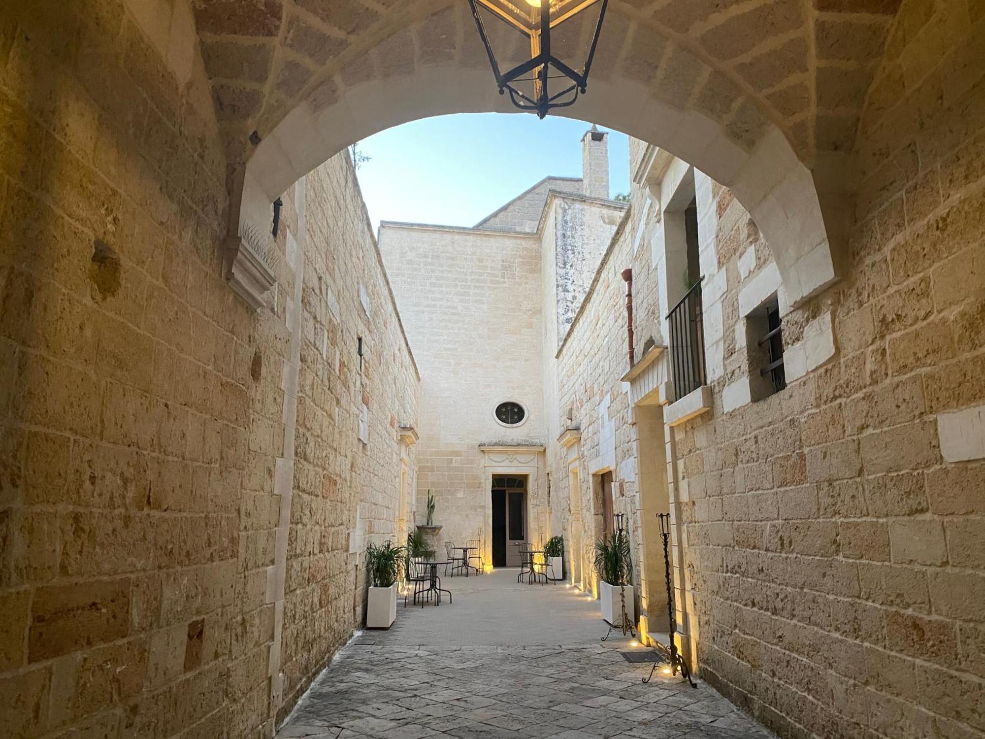 Palazzo De Carlo E Il Parco Dei 7 Pozzi Bed and Breakfast Λέτσε Εξωτερικό φωτογραφία