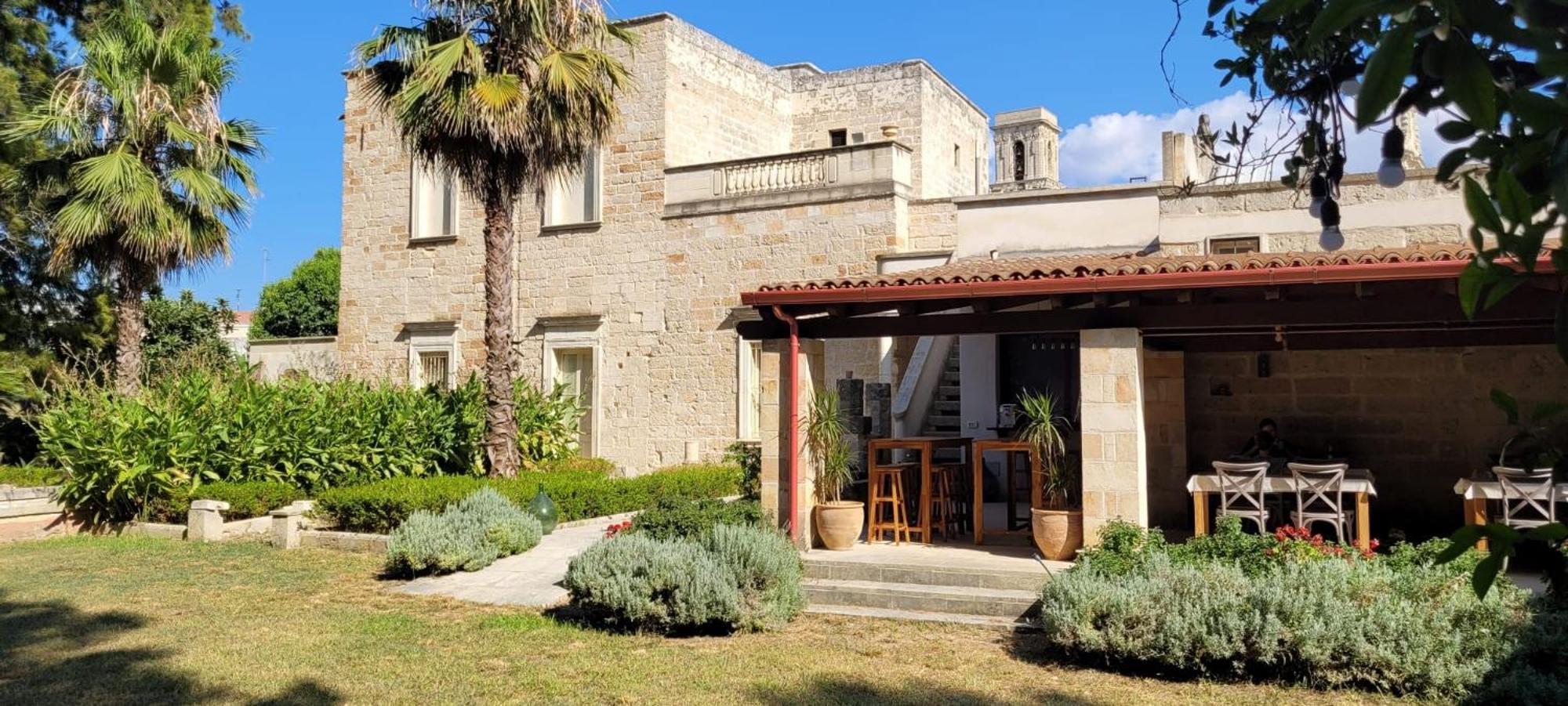 Palazzo De Carlo E Il Parco Dei 7 Pozzi Bed and Breakfast Λέτσε Εξωτερικό φωτογραφία