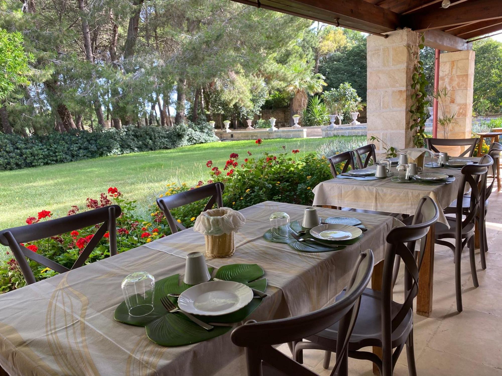 Palazzo De Carlo E Il Parco Dei 7 Pozzi Bed and Breakfast Λέτσε Εξωτερικό φωτογραφία